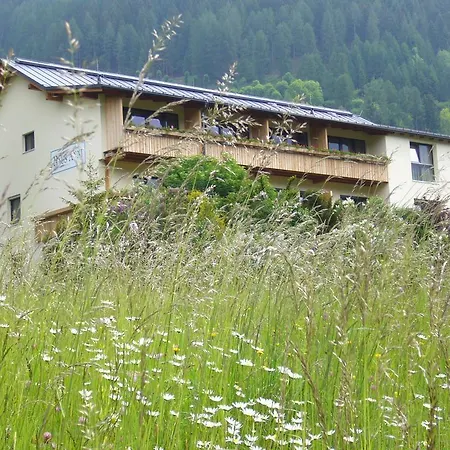 Penzion Haus Anni Bad Kleinkirchheim